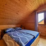 Orman Evi Letniskowe Na Slonecznym Wzgorzu